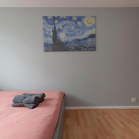 Lovely 2-Bed 20 Mins To Central London Exteriör bild