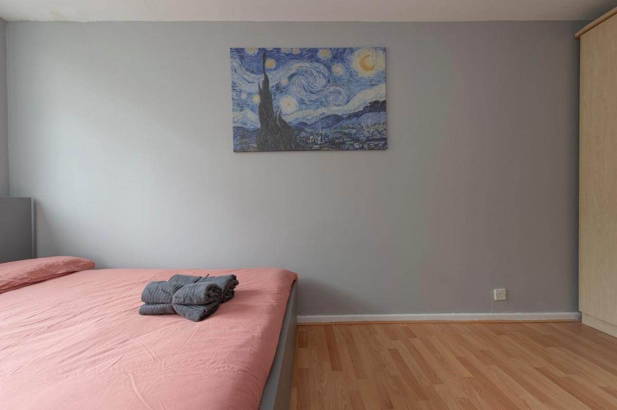 Lovely 2-Bed 20 Mins To Central London Exteriör bild