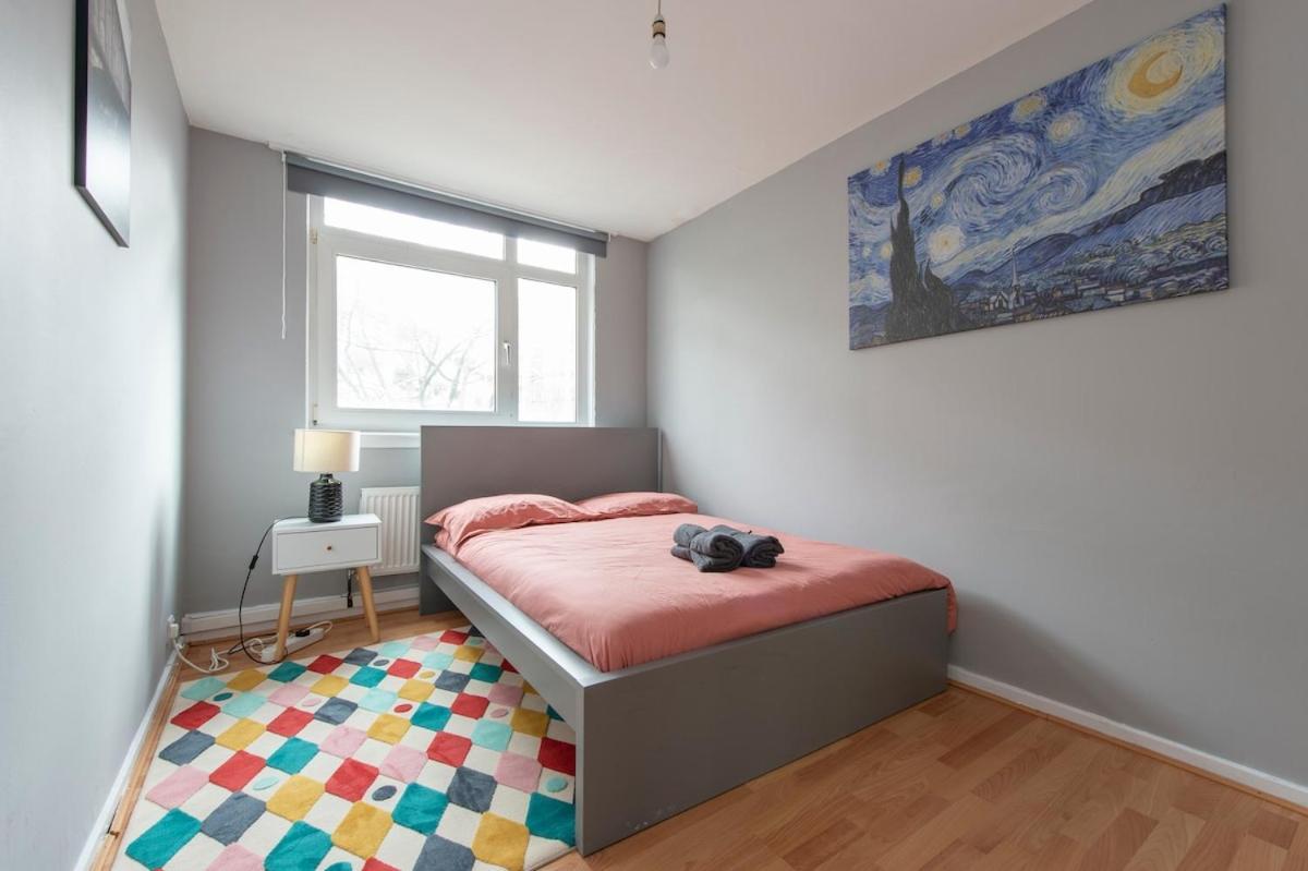 Lovely 2-Bed 20 Mins To Central London Exteriör bild