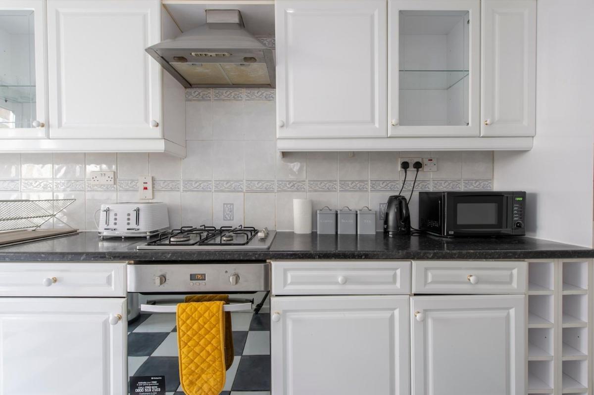 Lovely 2-Bed 20 Mins To Central London Exteriör bild