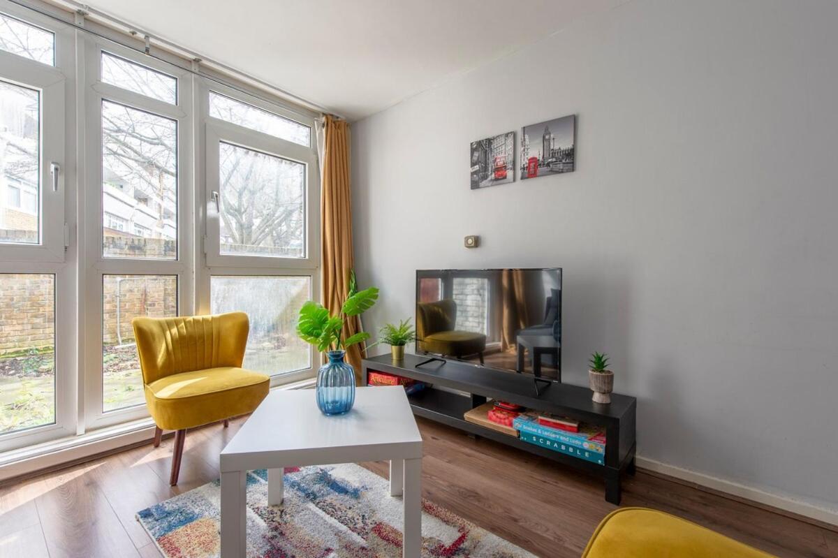 Lovely 2-Bed 20 Mins To Central London Exteriör bild